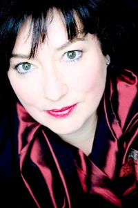 Yvonne Naef