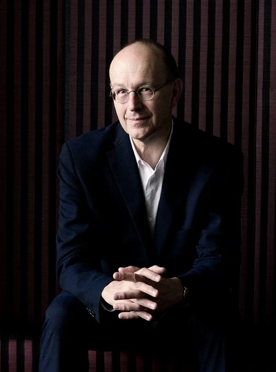 Thomas Larcher